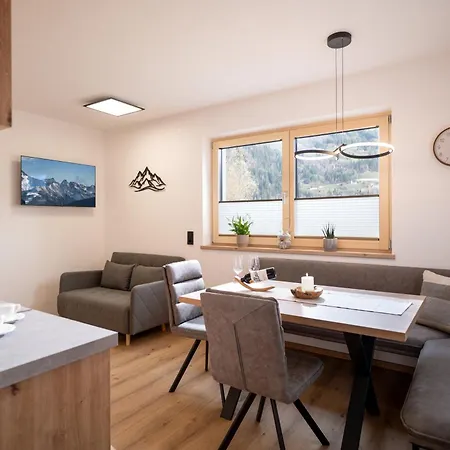 Elfi * Aschau Im Zillertal